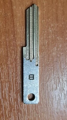 Factory Made uncut key blade for Bentley Arnage, Rolls-Royce Silver Seraph. - Image 1 of 4