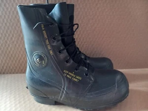 Botas Bata Militares EE. UU. Clima Extremo Frío Mickey Mouse Para Hombres 9 R De Colección 1983 - Imagen 1 de 9