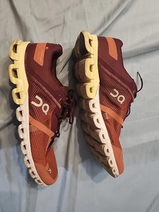 On Herren Cloudflow Laufschuhe rot Größe 10 - Bild 1 von 7
