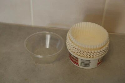 Dr. Oetker White Baking Cases – Pack of 80 – Ideal for Cupcakes/Fairycakes - Image 1 of 4