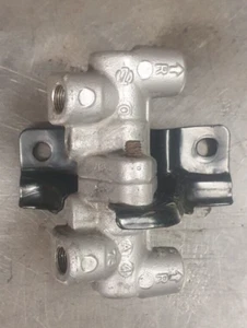 1994-1997 Acura Integra 4040 brake proportioning valve,ef9,crx,eg6,dc2,ek9,em1. - Picture 1 of 9