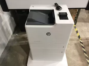 HP Color LaserJet Enterprise M652 w/ HP 550-sheet Paper Tray Stand J7Z99A - Picture 1 of 12