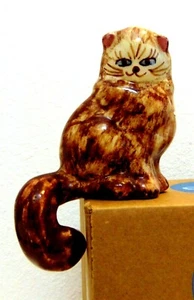 Ceramic Hand Painted Shelf Sitter Persian Cat 4.5" (5.5" with tail) Figurine - Picture 1 of 5