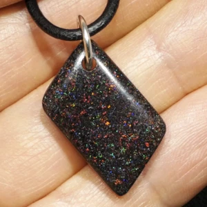 14.54 ct Multicolor Matrix Opal Anhänger aus Queensland - Australien - Bild 1 von 5