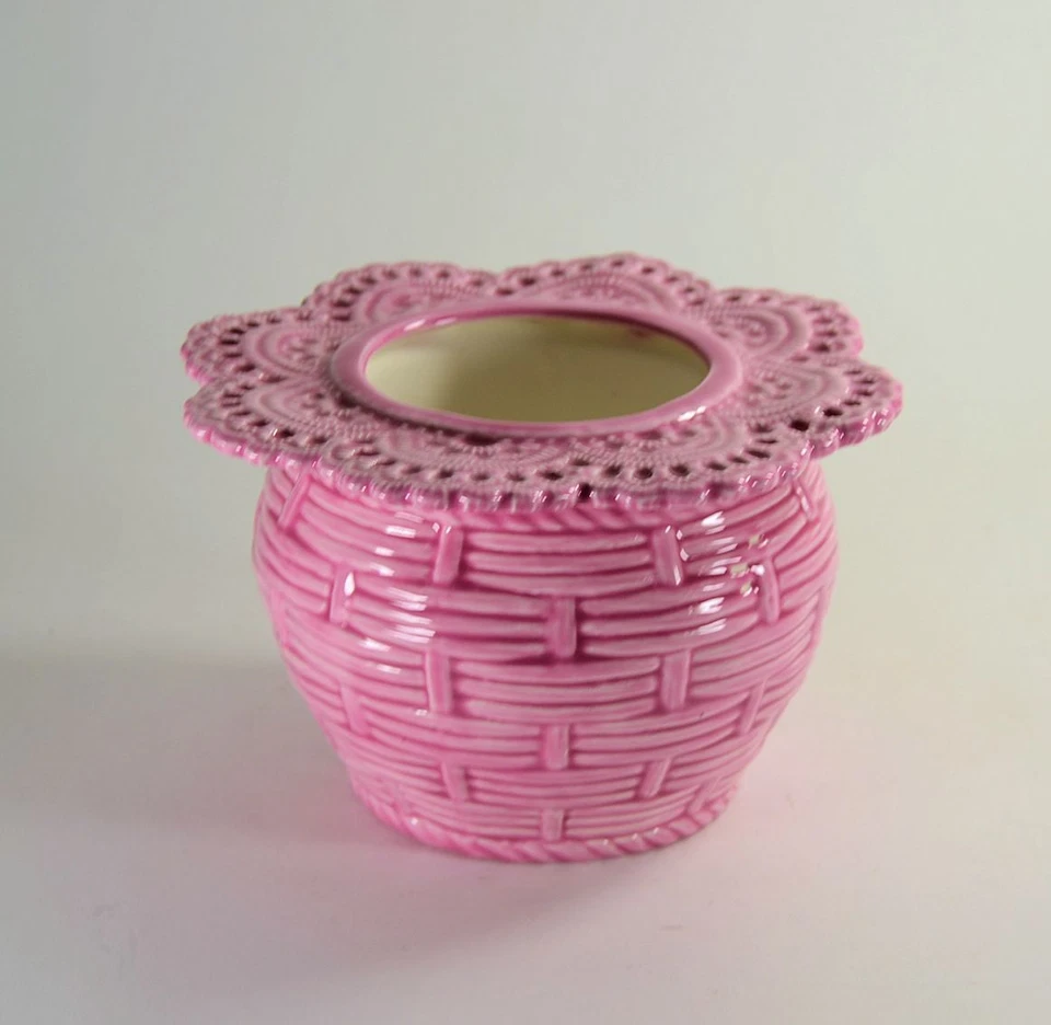 Maceta violeta africana tejida cesta pequeña hecha a pedido Foto 1 de 1