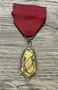Vintage CMEA Bay Section Music Festival Band Orchestra Brass Ribbon Medal Pin - Picture 1 of 4