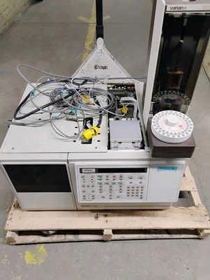 CROMATOGRAFÍA DE GASES VARIAN STAR 3600-CX con 8200 Detectores TCD FID de muestreo automático Foto 1 de 4
