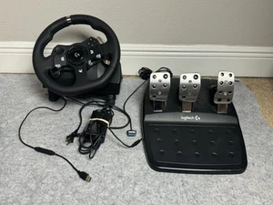 Logitech G920 Driving Force Racing Wheel and Floor Pedals, Xbox, PC, Mac Tested - Afbeelding 1 van 8