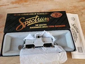 SPECTRUM HO 41-0808-D2 INTERRUTTORE DIESEL GE 44 TON NON DECORATO nuovo con scatola  - Foto 1 di 9