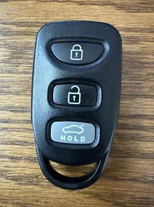 OEM 2006-16 HYUNDAI ELANTRA SONATA keyless Entry remote FCC ID: OSLOKA-310T - Picture 1 of 5