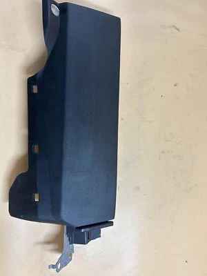 16-23 TOYOTA TACOMA Passenger Knee Airbag - Image 1 of 4