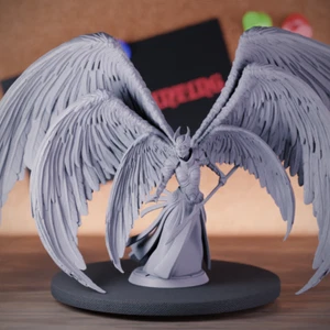 Ángel Serafín Miniatura Mujer Guerrera Mini Mazmorras y Dragones Mini TTRPG - Imagen 1 de 8