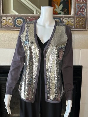 Diane Gilman 灰色亮片 XS 纽扣开衫腋下到腋下 19 英寸长 24 — 第 1/4 张图片