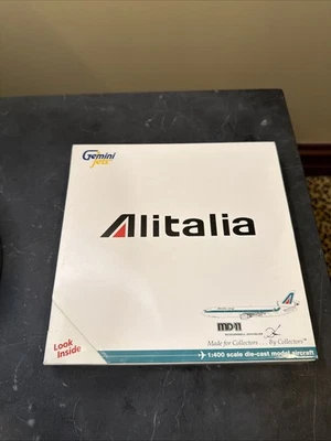 1:400 Gemini Jets Alitalia MD-11 EI-UPA 14991 GJAZA719 Airplane Model - Image 1 of 4