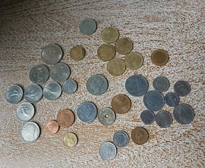 Lot of Coins European Italy France Germany Belgium Luxembourg Canada MexicoJapan - Picture 1 of 17