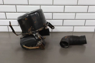 Toyota Celica 1983-1985 2,4 L 22 REC purificador de aire admisión y tapa Foto 1 de 4