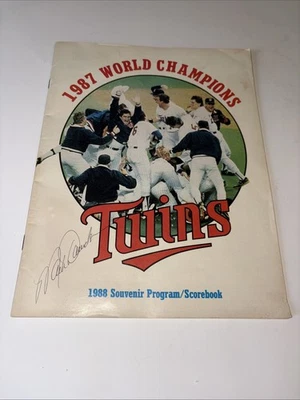 1988 Orlando Twins Souvenir Program With 1987 Minnesota World Champions Signed - Image 1 of 4