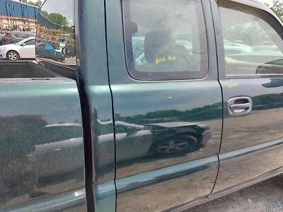 Used Rear Right Door Assembly Rear Side fits: 2007 Chevrolet Silverado 2500 pick - Image 1 of 4