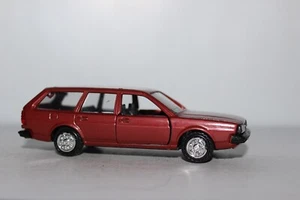 CONRAD Volkswagen VW Passat Variant GLS - Picture 1 of 9
