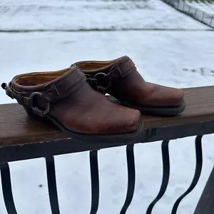 Scarpe zoccoli vintage Frye punta quadrata mulo marrone cintura-imbracatura donna 8,5 - Foto 1 di 10