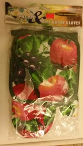 JUEGO IMPRESO DE 2 PIEZAS COCINA: 1 SOPORTE DE GUANTE Y OLLA DE HORNO, MANZANAS Y UVAS, espalda verde - Imagen 1 de 3