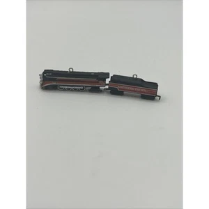 Lionel Southern Pacific Daylight Locomotive & Tender 2004 Hallmark Mini Ornament - Picture 1 of 9