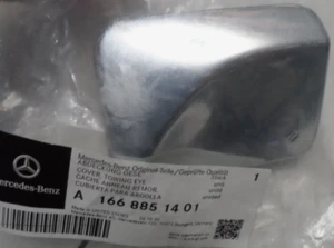 CUBIERTA GANCHO REMOLQUE CROMADA MERCEDES BENZ A 1668851401 - Imagen 1 de 4