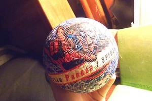 Spiderman Peter Park Mini BasketBall Ball Krallenmaschine Preis Spielzeug - Bild 1 von 8