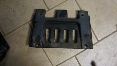 2003 Arctic Cat 400 Plastic Lower Bumper Grille Piece Grill 4P376 Foto 1 de 2