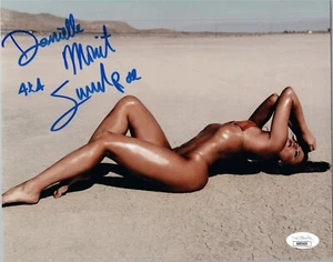 DANIELLE MONET ~SUMMER RAE Authentic Hand-Signed "WWE DIVA" 8x10 Photo (JSA COA) - Picture 1 of 2