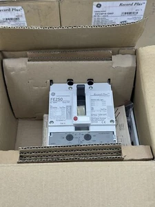GENERAL ELECTRIC GE FEV36TA125KF CIRCUIT BREAKER FE250 36KA 3P3TR 500V-125A - Picture 1 of 11