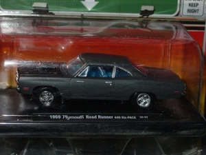 M2 Machines 1969 Plymouth Road Runner 440 Sammlerstück Muscle Car - Grau, MIP - Bild 1 von 3