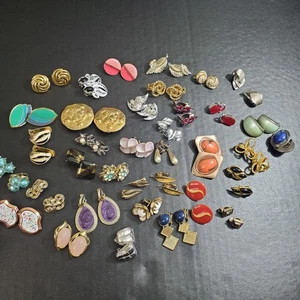 Vintage 36 Piece Clip On/Screw Back Earrings Lot Costume Silver/Gold Tone Mixed - Picture 1 of 10