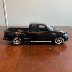 American Muscle Harley Davidson Ford F150 Pickup 1/18 Diecast 2000 Black Limited - Picture 1 of 16