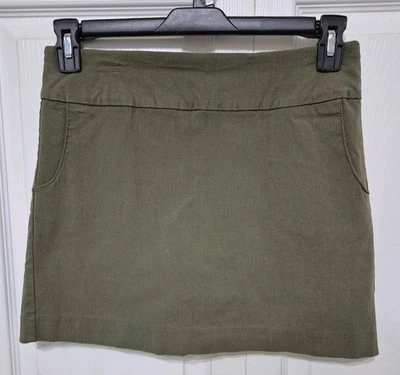 Pantalón corto elástico Eight Clovers 10P verde oliva con 2 bolsillos Foto 1 de 4