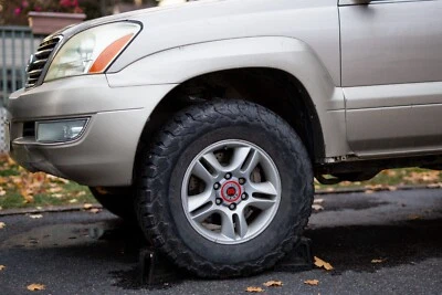 Tapas centrales Lexus GX470 03-09 - Diseño original - Disponible en juegos de 4 o 5 Foto 1 de 4