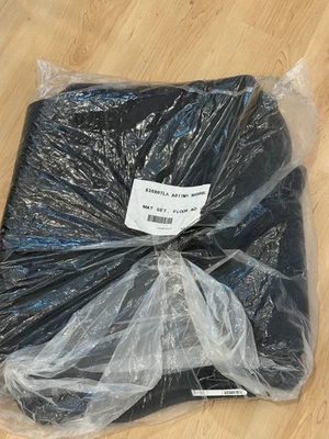 Honda CR-V 2022 Black Trunk Mat ( Original Honda Part) - Image 1 of 2