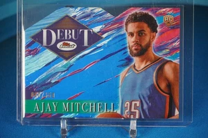 2024-25 Topps Finest Basketball - DEBUTTO Ajay Mitchell #D-29 rifrattore BLU (RC)  - Foto 1 di 2
