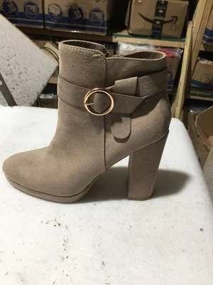 Botines de tacón alto LC Lauren Conrad para mujer 7,5 Med. Gamuza sintética topo beige Foto 1 de 4