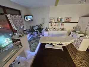 Wunderschöner Kosmetik Raum zur Untermiete - Bild 1 von 7