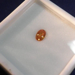 GRANATE Espesartita Dorada Suelto Genuino 0.60ct 6x4mm Ovalado 100% Natural G9909 - Imagen 1 de 8