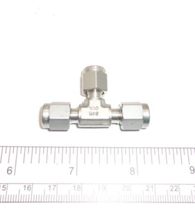 Swagelok SS-200-3, 316SS T-Stück Verschraubung 1/8" ROHR OD, 2103A - Bild 1 von 2