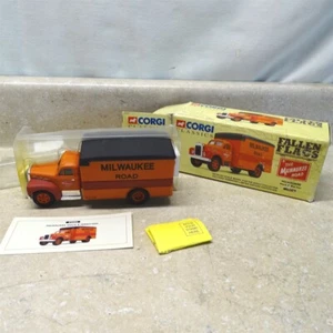 Vintage Corgi Classic Fallen Flags Milwaukee Road Limited Ed. Truck + Box - Imagen 1 de 8