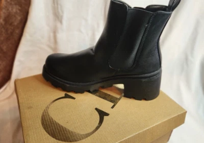 Botas sin cordones Charlotte Russe para mujer talla 10 negras bloque 2" Foto 1 de 4