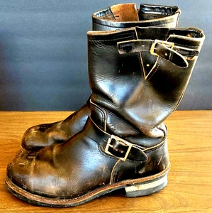 RED WING Black Steel Toe Biker Engineer Boots Rare Knife & Money Pockets Sz 9 D - Bild 1 von 9