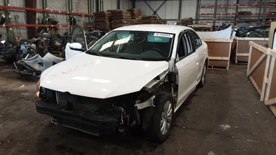 2015 Volkswagen Passat Automatic Transmission OEM 159K Miles - LKQ390866035 - Image 1 of 4