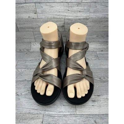 Sandalias planas Clarks Saylie Moon de cuero peltre con tiras para mujer EE. UU. 12M Foto 1 de 4