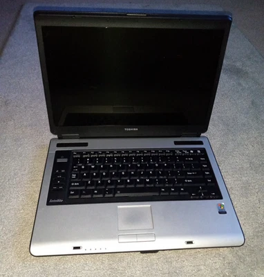 15.4" Toshiba Satellite A105-S4074 Laptop Computer NO CHARGER OR BATTERY - Image 1 of 4