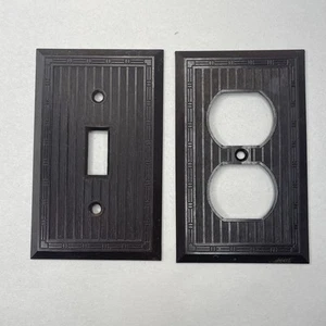 Vtg. Ribbed Single Gang Outlet Switch Cover Plate Brown Bakelite Deco Lot Of 2 - Picture 1 of 4