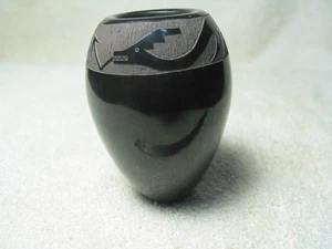 Indianer Sgraffito Topf von Santa Clara Potter Kevin Naranjo-----signiert - Bild 1 von 8